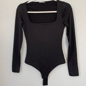 Live In The Moment Square Neckline Long Sleeve Black Bodysuit Size Small